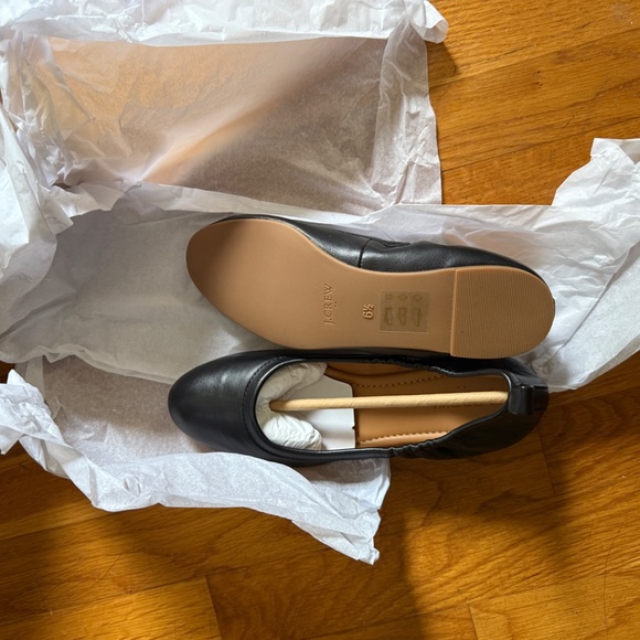 NWT!!! J Crew Lizzie Black Leather Ballet Flats Size 6.5 - Picture 6 of 9